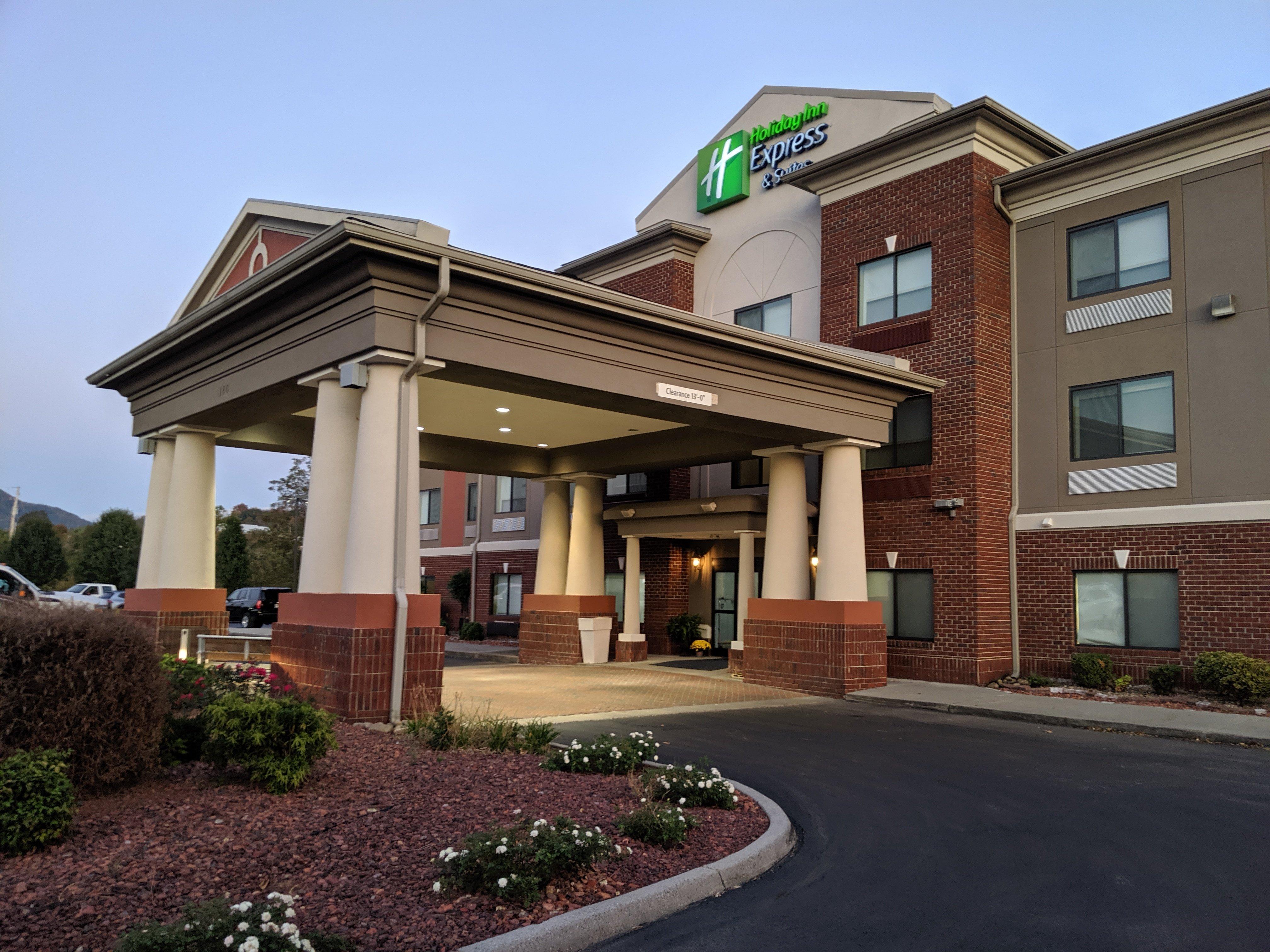 Pounding Mill Holiday Inn Express Hotel & Suites Claypool Hill -Richlands Area By Ihg מראה חיצוני תמונה